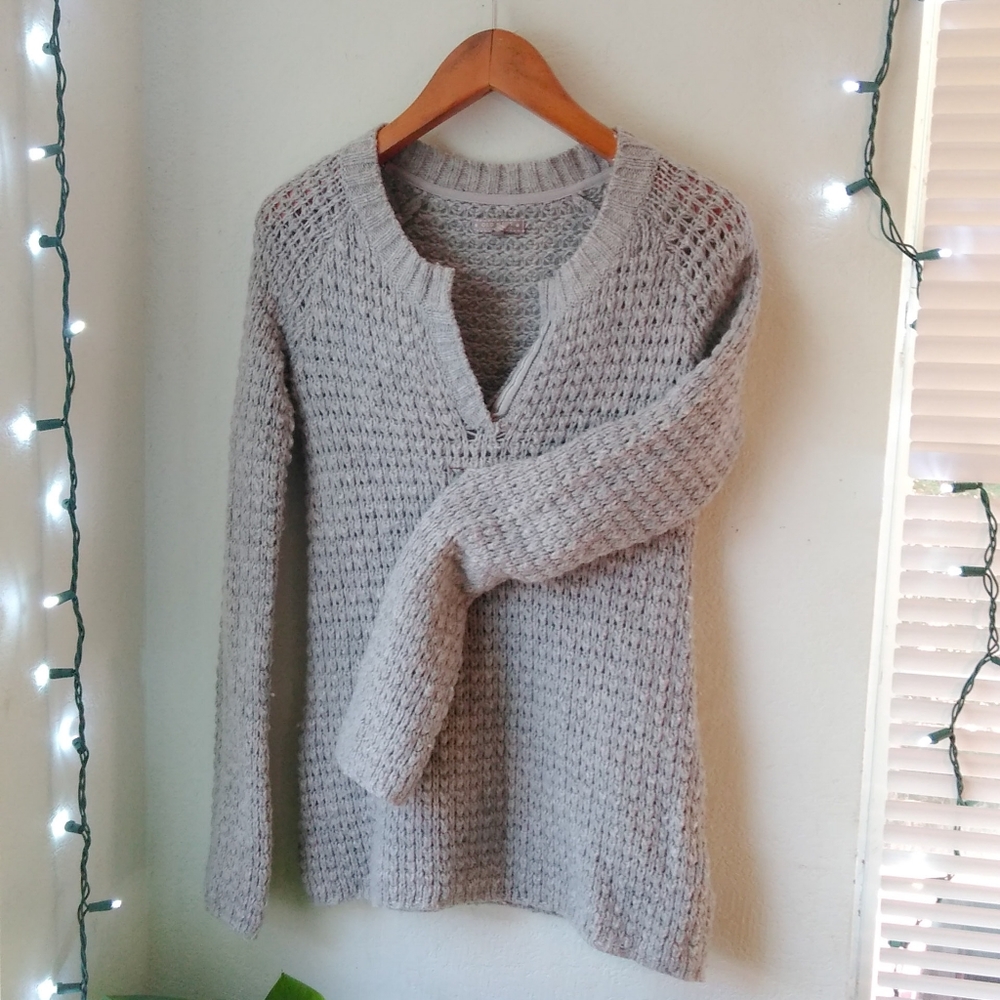 Old Navy Wool Knit Sweater Size S